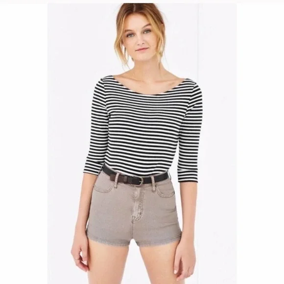 Urban Outfitters BDG Katie Super High Rise Shorts - Picture 2 of 7